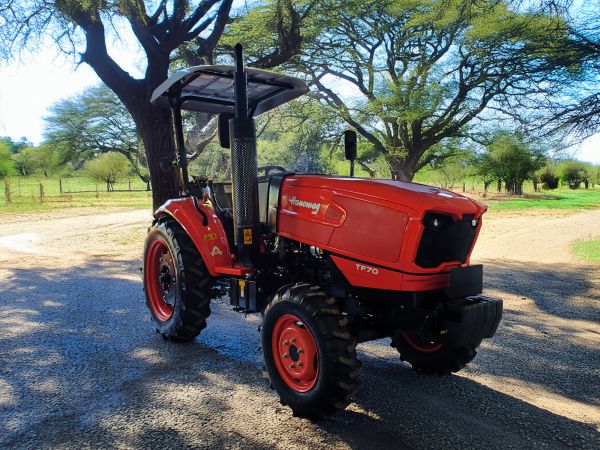 Tractor Hanomag TF704